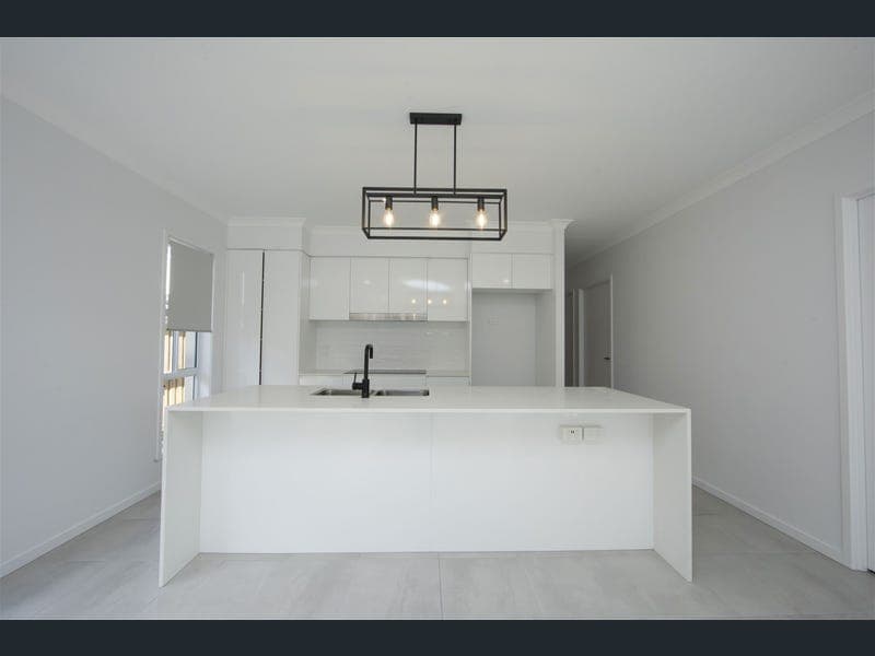 3 Verrall Way, Walloon — photo 1 of 5