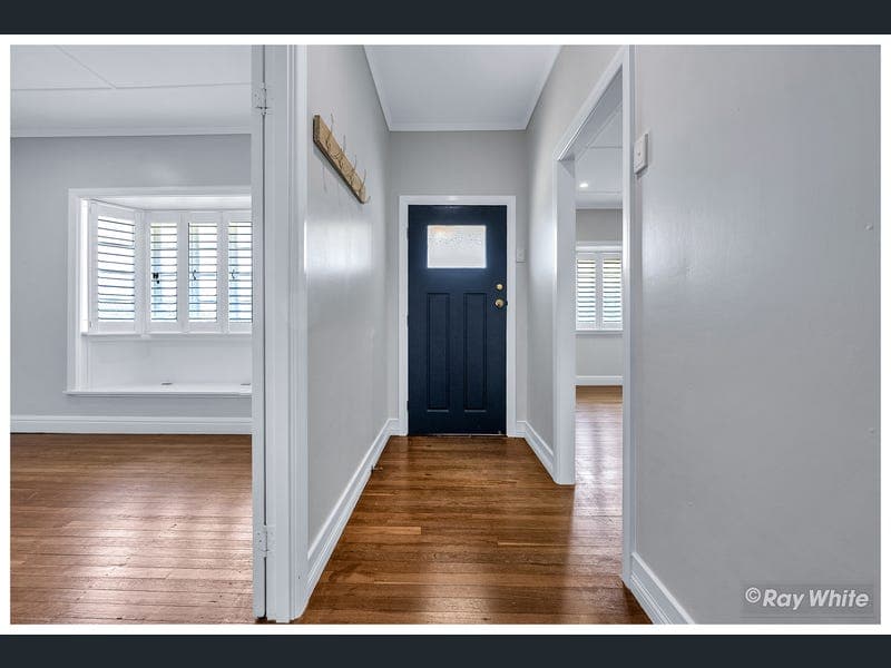 2 Headrick Street, Wandal — photo 1 of 5
