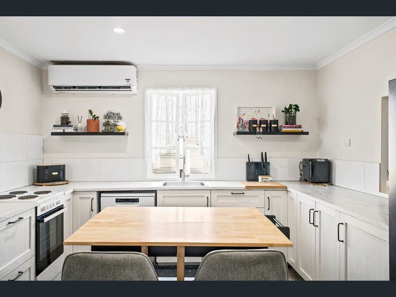 56 Holme Street, Granville — photo 1 of 5