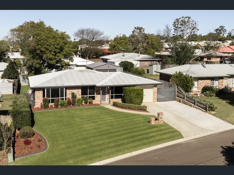 14 Danica Court, Kearneys Spring — photo 1 of 5