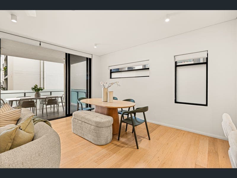 388/17 Duncan Street, West End — photo 1 of 5