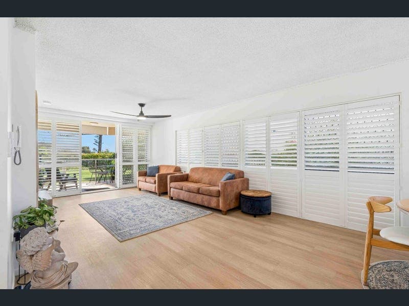 2/130 Marine Parade, Coolangatta — photo 1 of 5