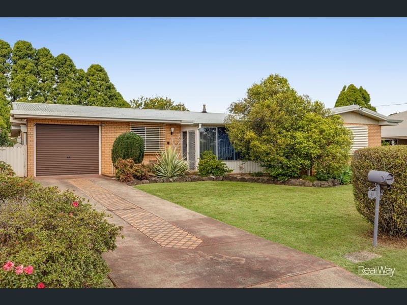 30 Rowbotham Street, Rangeville — photo 1 of 5