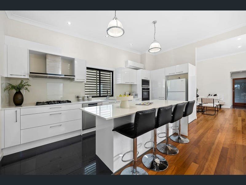 52 Willmington Street, Newmarket — photo 1 of 5