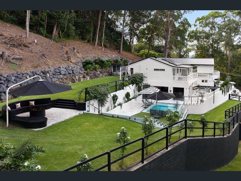 8 Carapook Crescent, Tallebudgera — photo 1 of 5