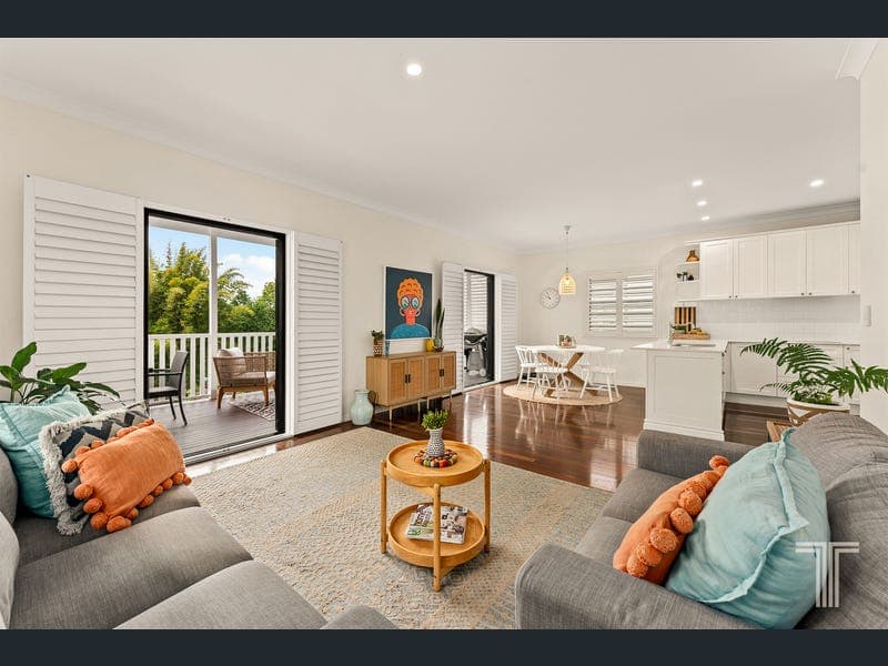 128 Gallipoli Road, Carina Heights — photo 1 of 5