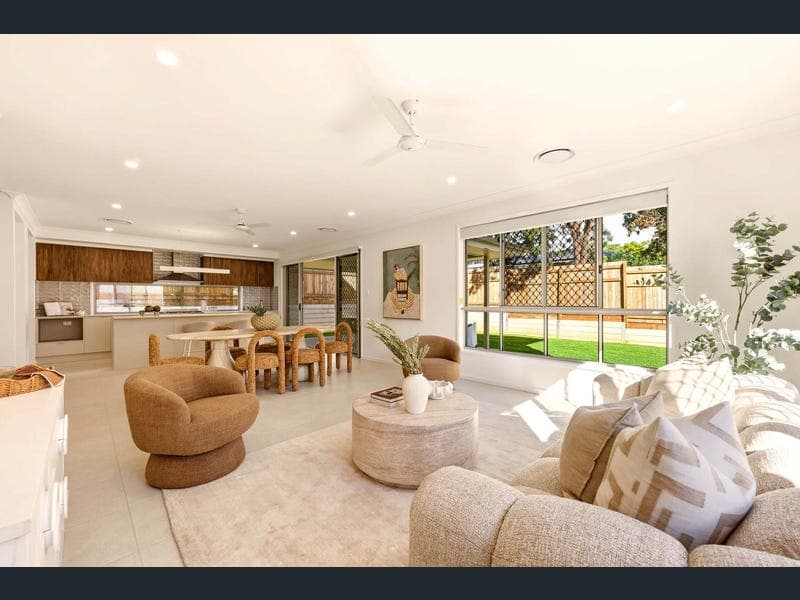 48 Stirling Street, Bridgeman Downs — photo 1 of 5