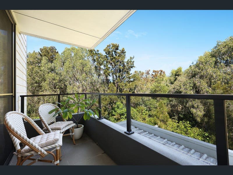 74 Florabella Drive, Robina — photo 1 of 5