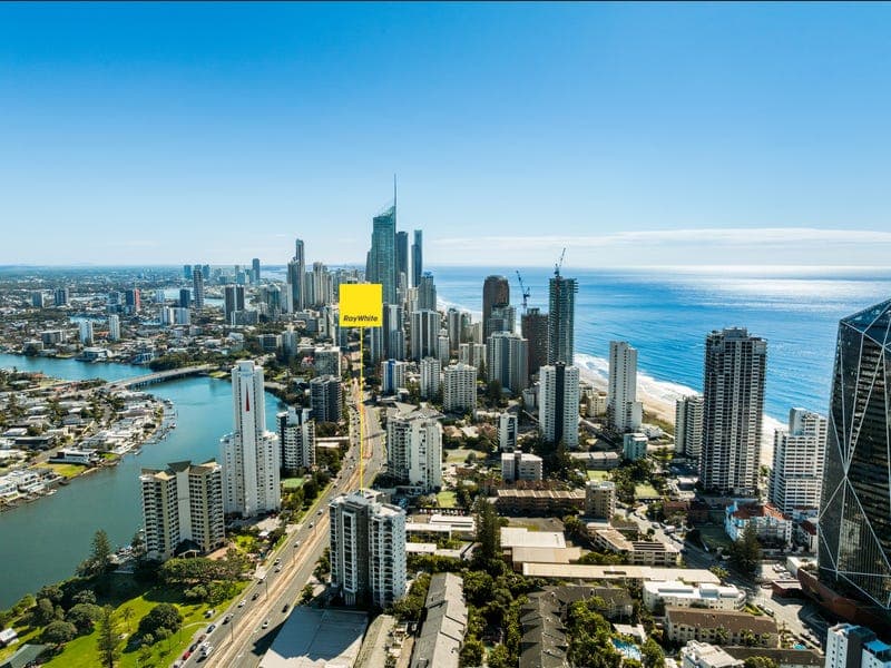 1303/2865 Gold Coast Highway, Surfers Paradise — photo 1 of 5