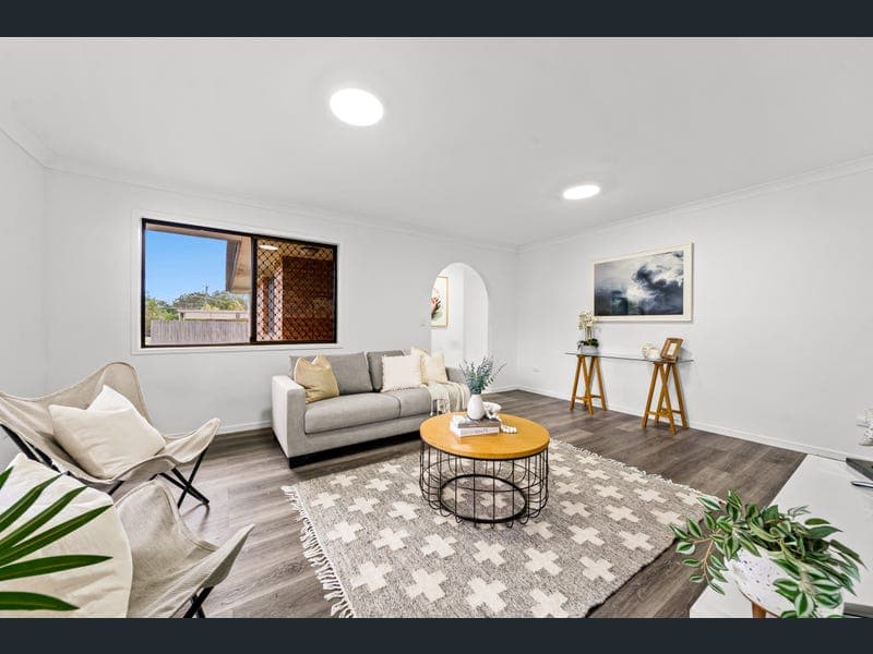 7 Timbertop Avenue, Browns Plains — photo 1 of 5