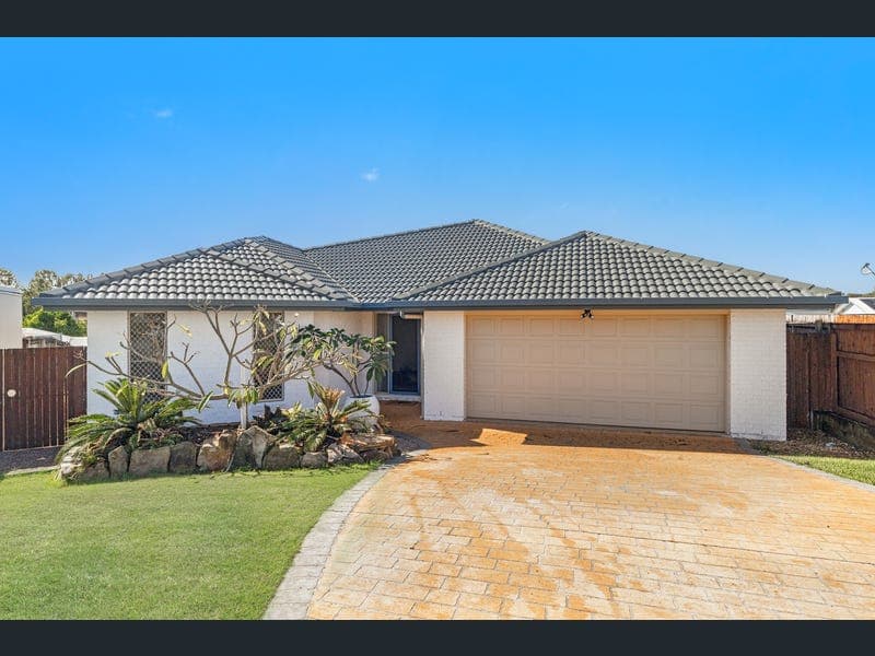12 Skilton Place, Thornlands — photo 1 of 5