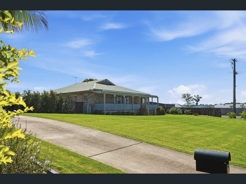 2-4 Floral Drive, Caboolture — photo 1 of 5