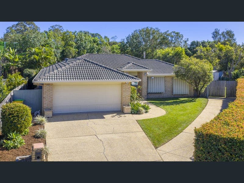 30 Westpark Court, Helensvale — photo 1 of 5