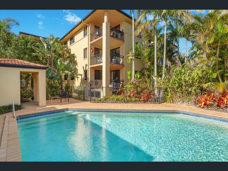8/5 Tarni Avenue, Palm Beach — photo 1 of 5
