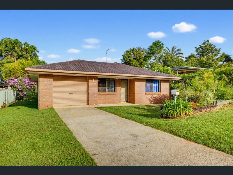 3 Dana Court, Palmwoods — photo 1 of 5