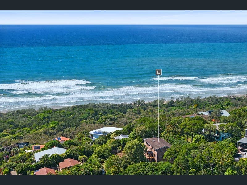 3 Peregian Esplanade, Peregian Beach — photo 1 of 5