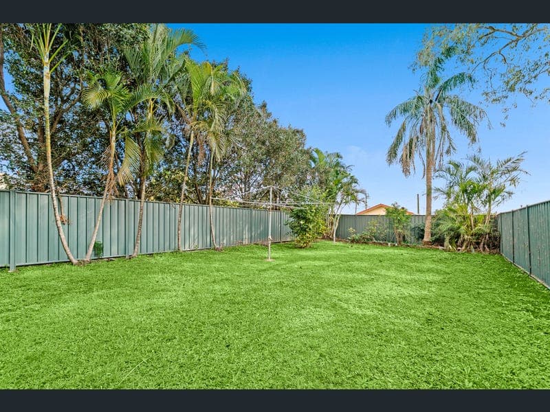 31 Morden Road, Sunnybank Hills — photo 1 of 3