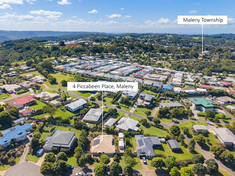 4 Piccabeen Place, Maleny — photo 1 of 5