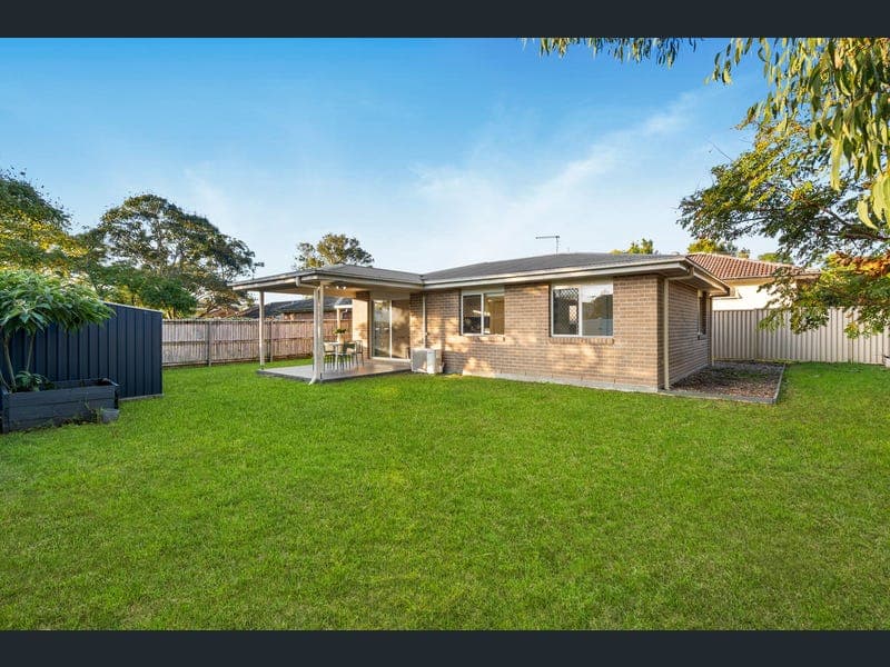 12B Marbella Street, Slacks Creek — photo 1 of 5
