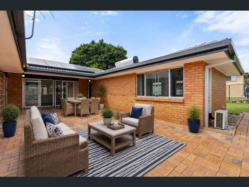 6 Tahiti Street, Taigum — photo 1 of 5
