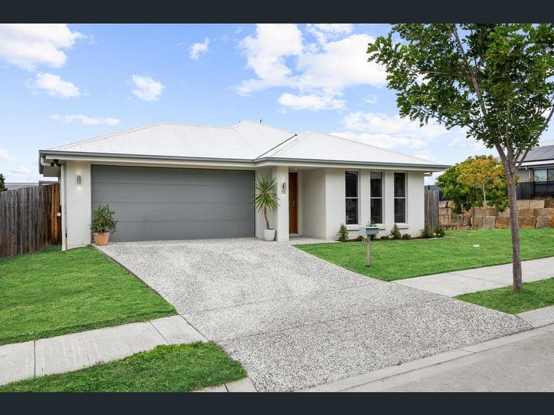 88 Caladenia Street, Deebing Heights — photo 1 of 5
