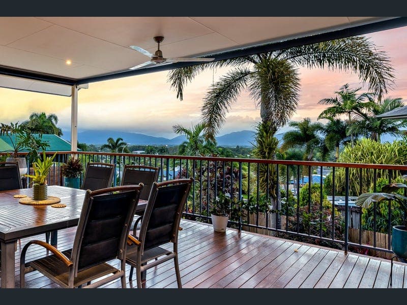 27 Barcoo Close, Bentley Park — photo 1 of 5