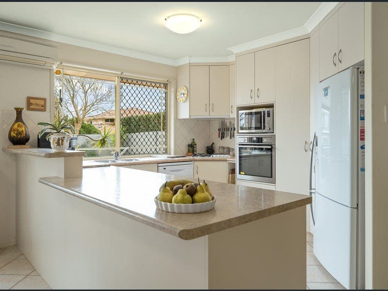 1 Beverley Close, Middle Ridge — photo 1 of 5