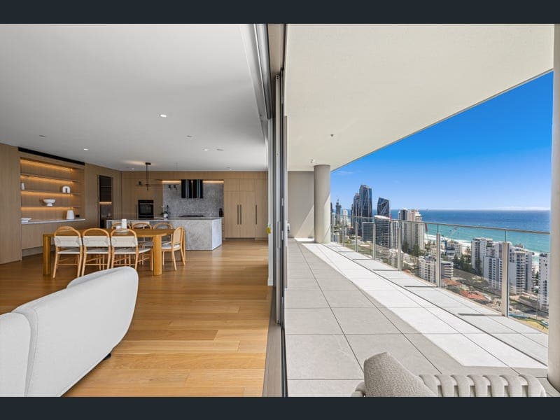 2902/146 Surf Parade, Broadbeach — photo 1 of 5