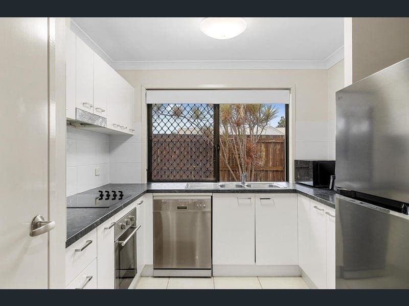 2/71 Richmond Street, Berserker — photo 1 of 5