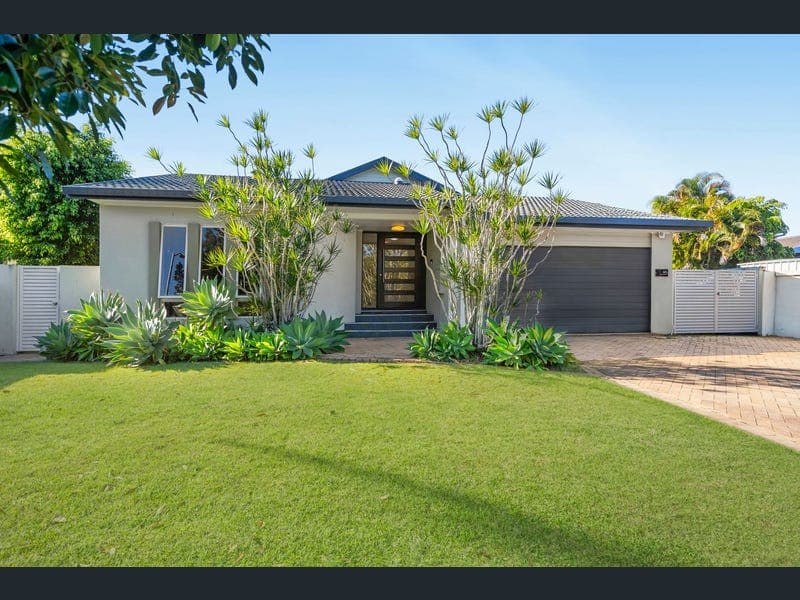 95 Witt Avenue, Carrara — photo 1 of 5