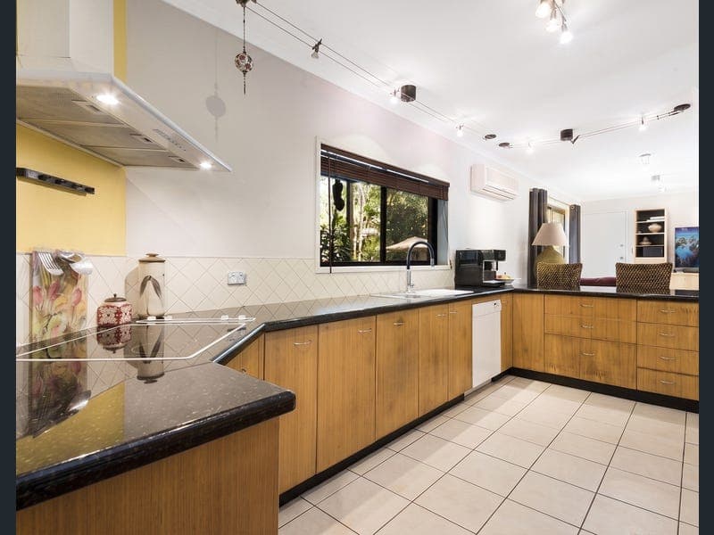 24 Stralock Street, Chapel Hill — photo 1 of 5