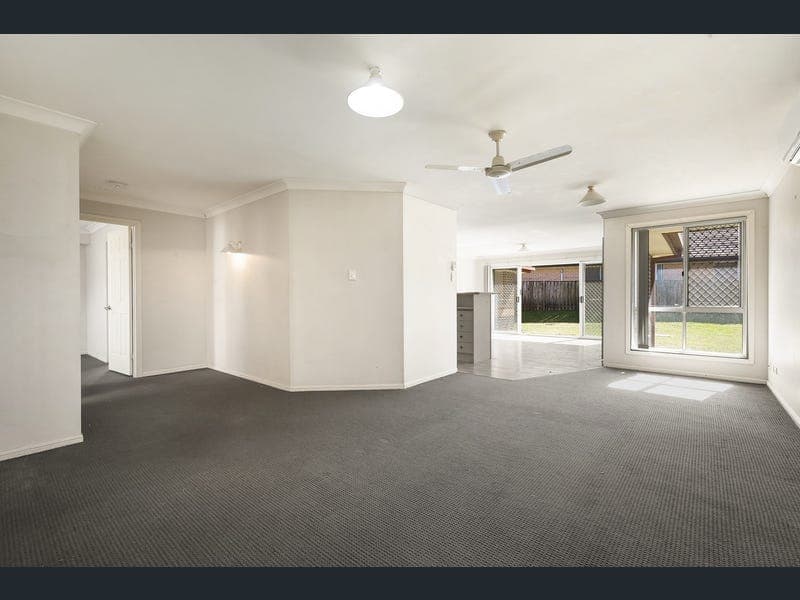 6 Adalong Place, Nerang — photo 1 of 5