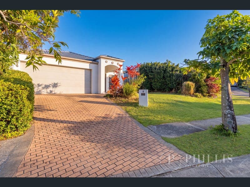 6 Nardoo Street, Robina — photo 1 of 5