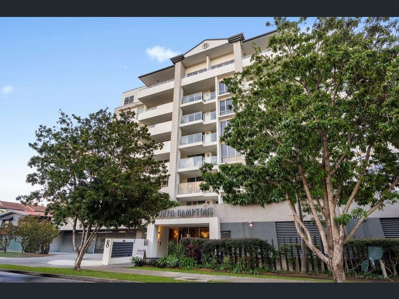 105/8 Waverley Street, Southport — photo 1 of 5