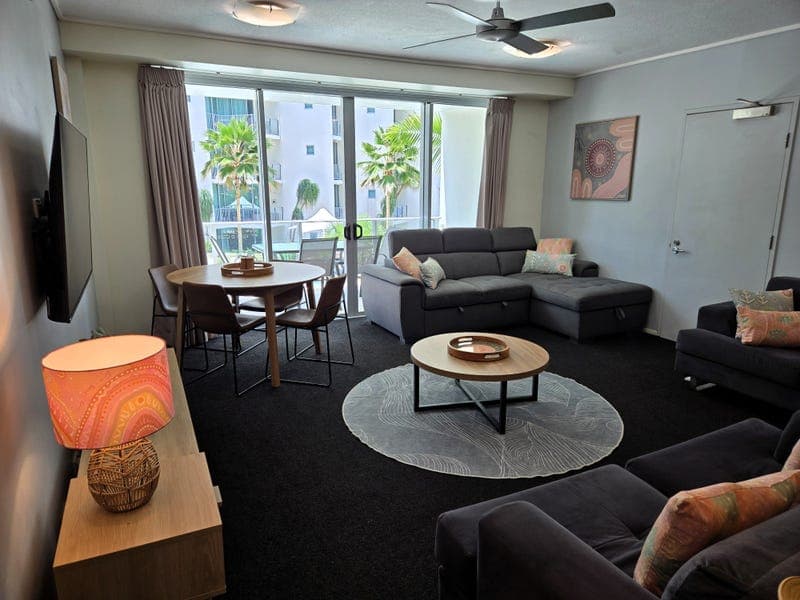 20401/2 Aplin Street, Cairns City — photo 1 of 5