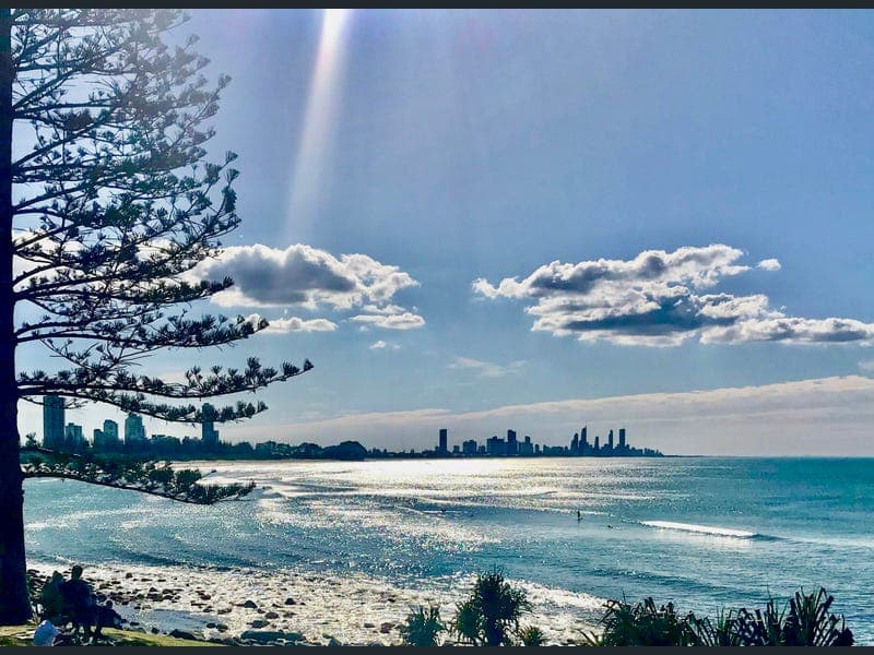 2/12 Park Avenue, Burleigh Heads — photo 1 of 5