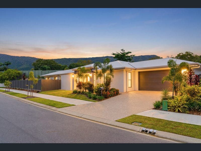 16 Kiama Trail, Clifton Beach — photo 1 of 5