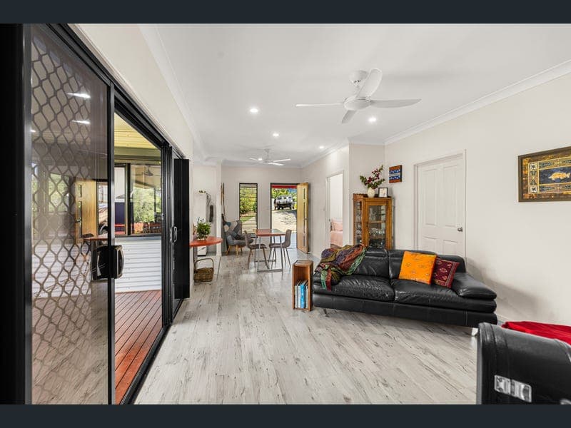 4 MOLLOY STREET, Mareeba — photo 1 of 5