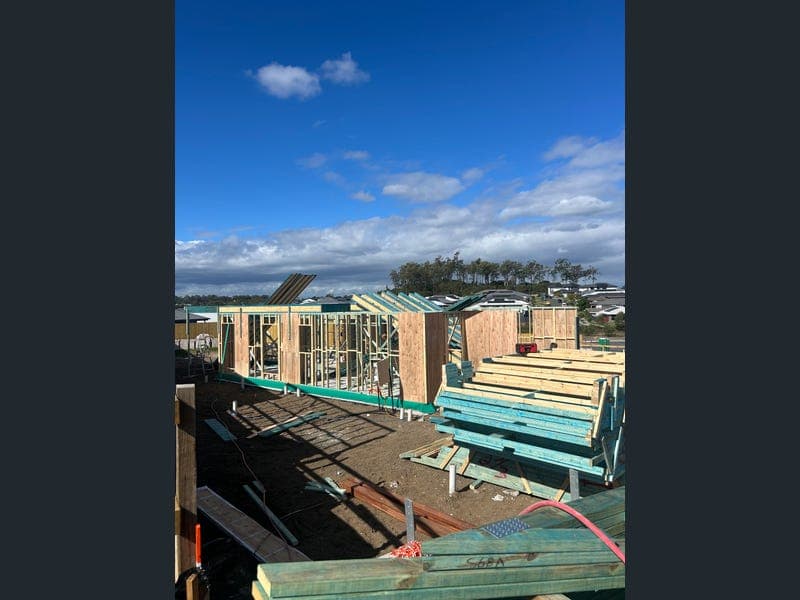 106 Bloodstone Circuit., Collingwood Park — photo 1 of 5