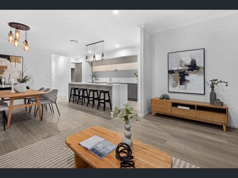 11 Coorong Street, Coomera — photo 1 of 5