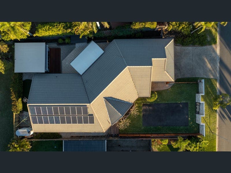 75 Drummond Street, Sinnamon Park — photo 1 of 5