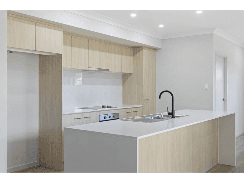 61 Angelsea Street, Greenbank — photo 1 of 5