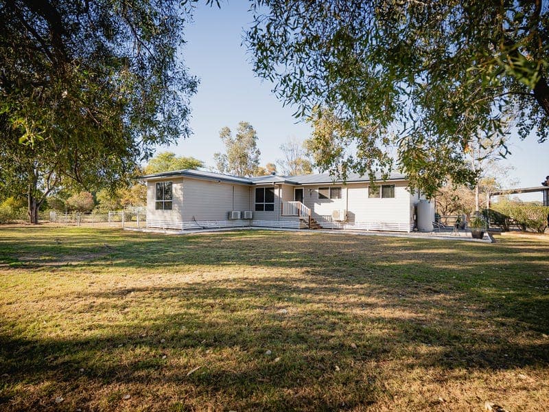 28 - 32 Edwardes Street, Roma — photo 1 of 5