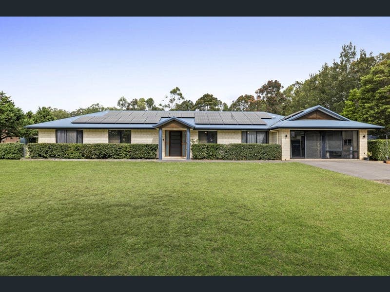1 Lindan Court, Cabarlah — photo 1 of 5