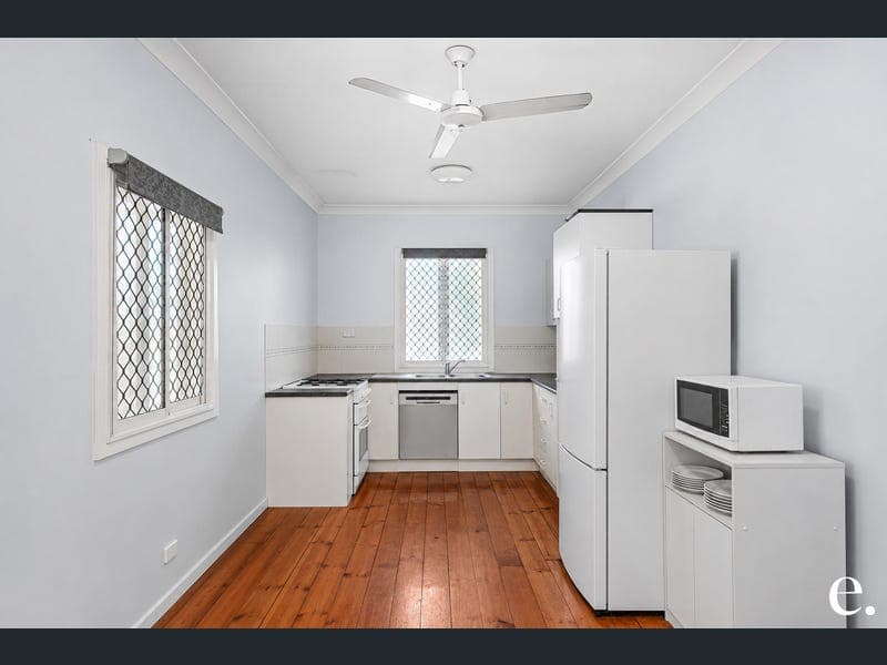 19 Macgregor Street, The Range — photo 1 of 5