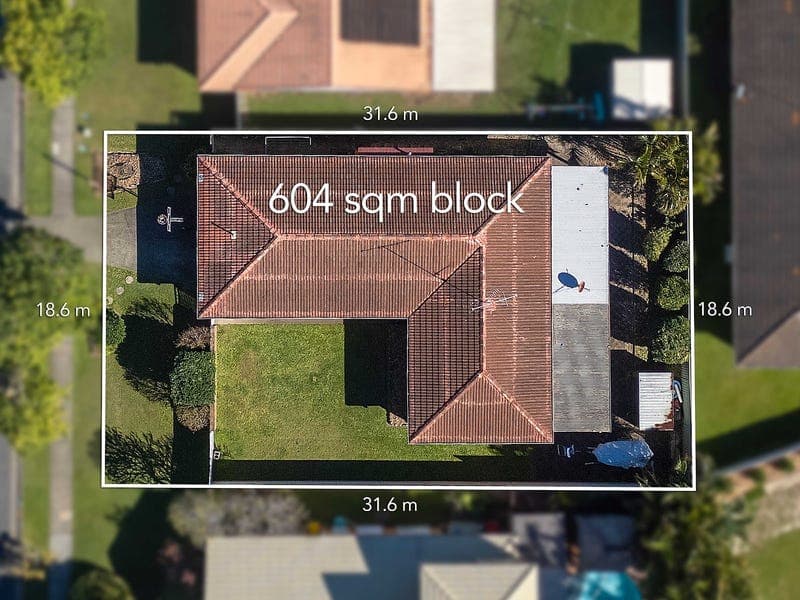 7 Razorbill Street, Burleigh Waters — photo 1 of 5