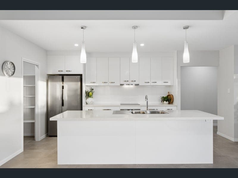 40 Surfrider Place, Mudjimba — photo 1 of 5