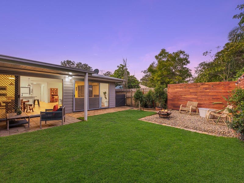 46 William Terrace, Oxley — photo 1 of 5
