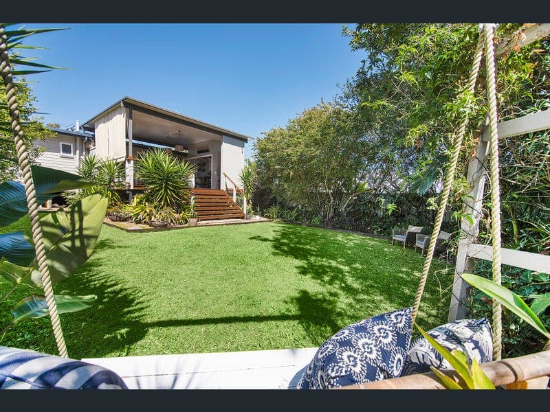 13 Saltash Street, Labrador — photo 1 of 5