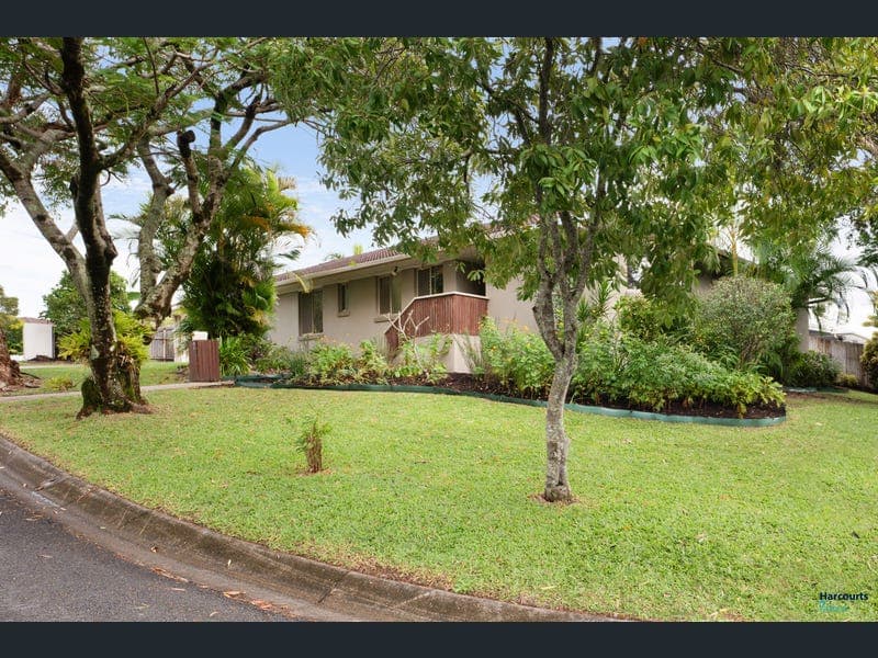 2 Lennox Court, Tewantin — photo 1 of 5